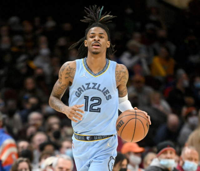 爱游戏官网-灰熊翻盘尼克斯，范弗利特刷新纪录