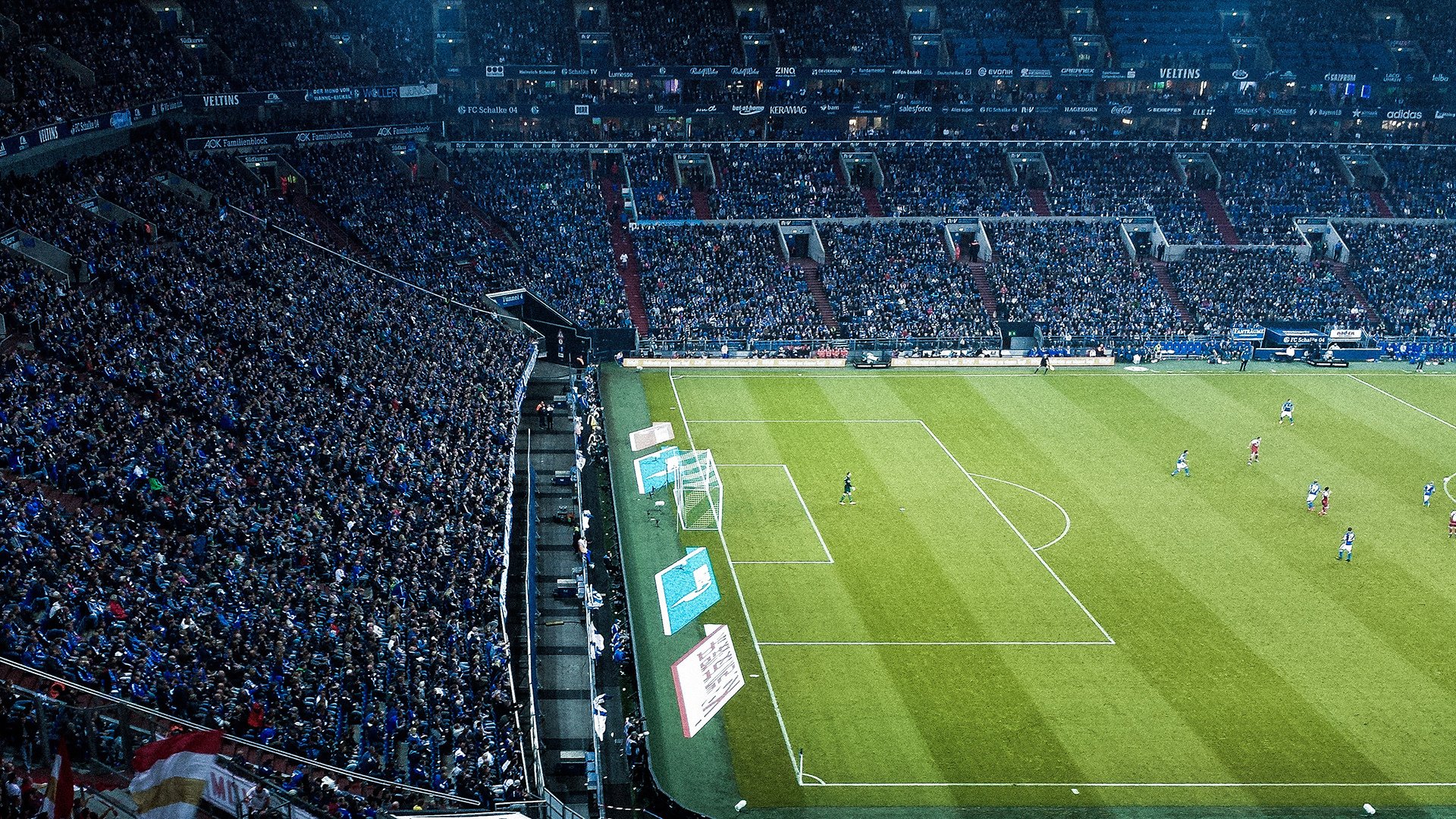 绞索与秩序，当破坏美学终结凤凰城叙事