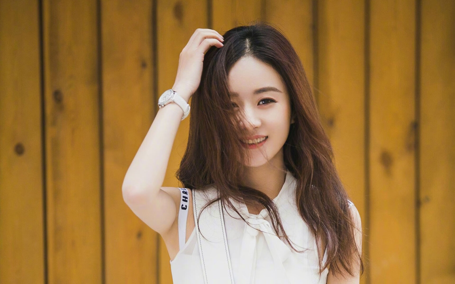 爱游戏官网-神光再临，当克莱的三分雨成为一幅不可复制的艺术品