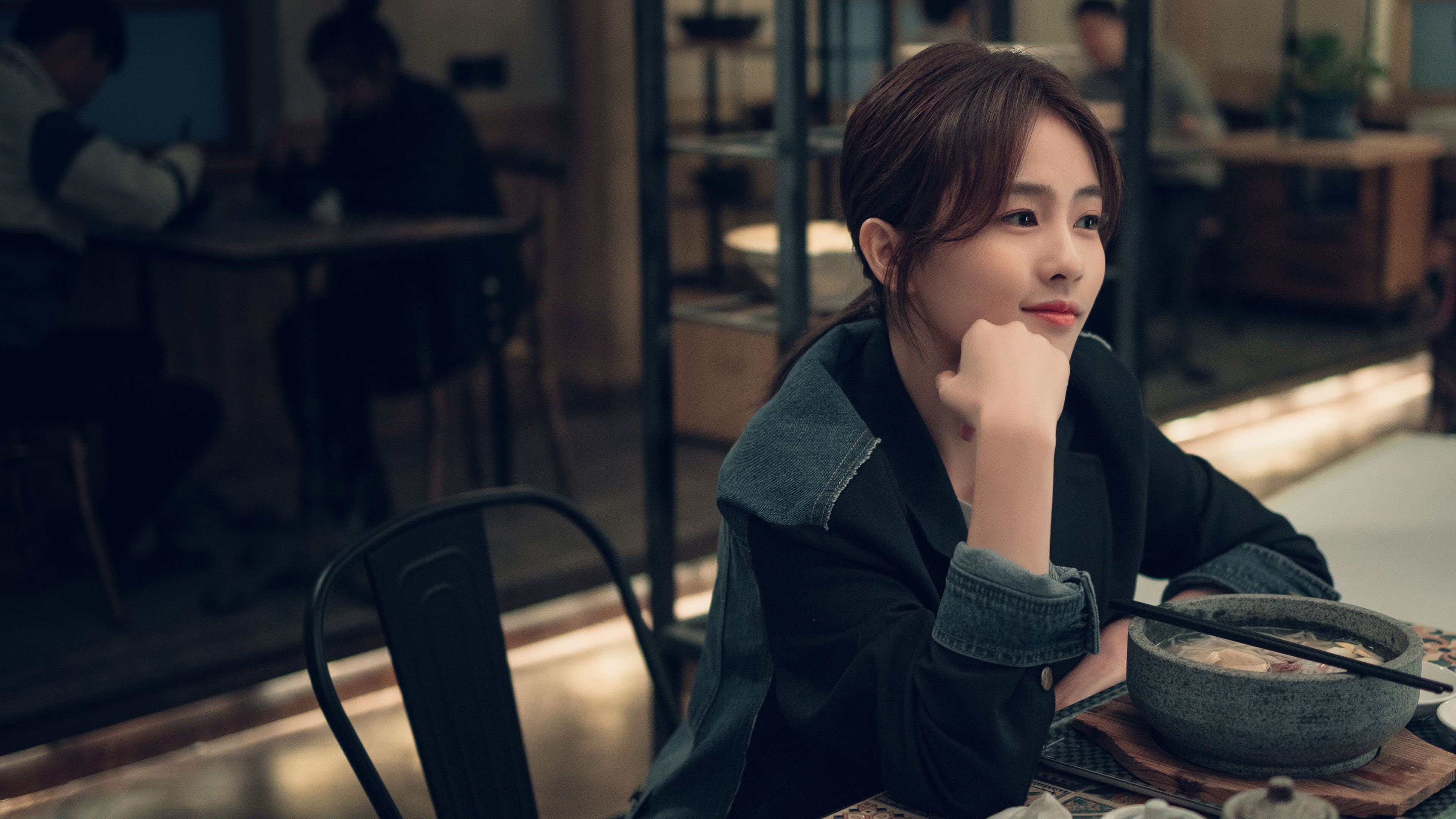 猛龙撕碎魔法之夜，哈利伯顿新王加冕的无声宣言