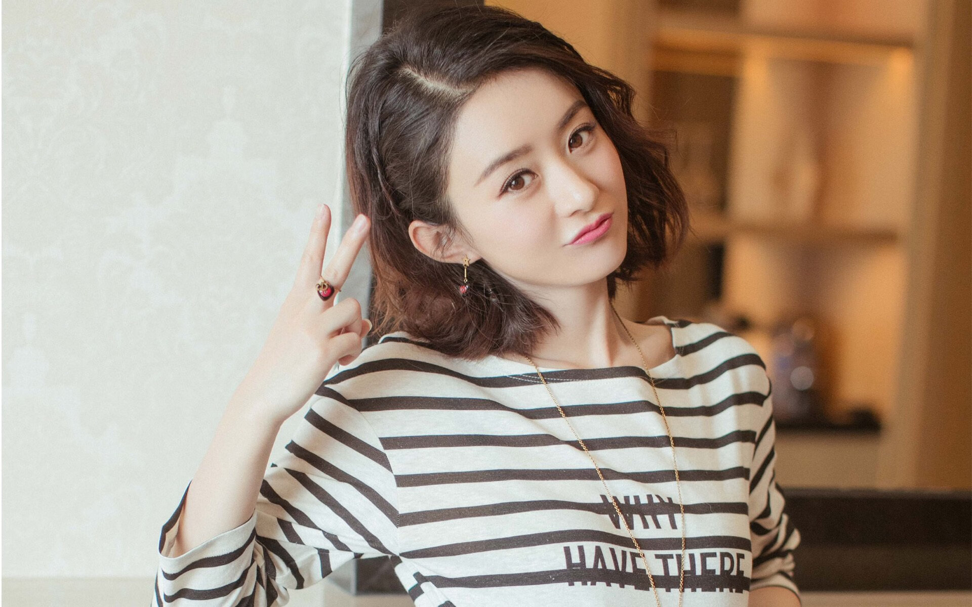 绿茵宿敌与篮网星辰，一场跨越时空的体育精神对话