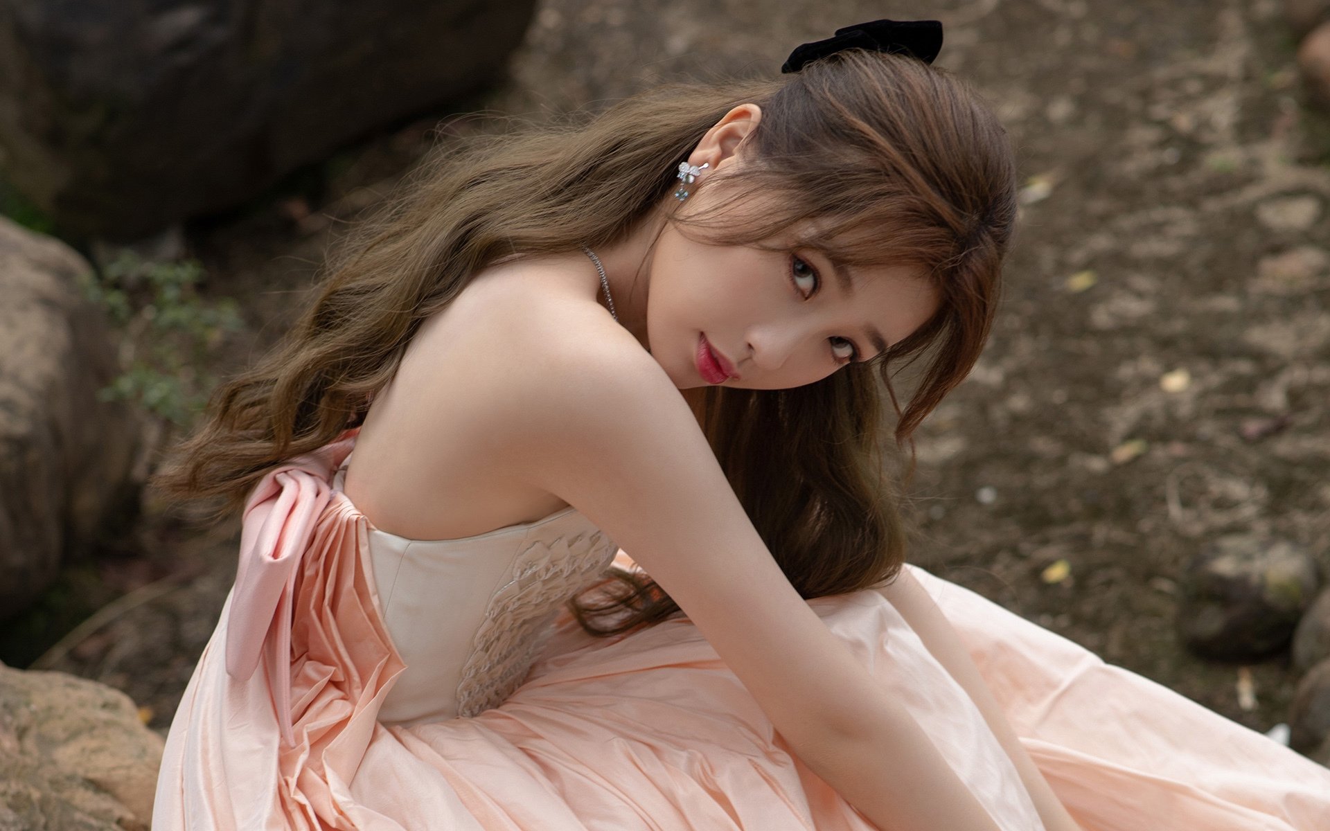 利拉德时间降临休斯顿，一场由节奏主宰的晋级之路