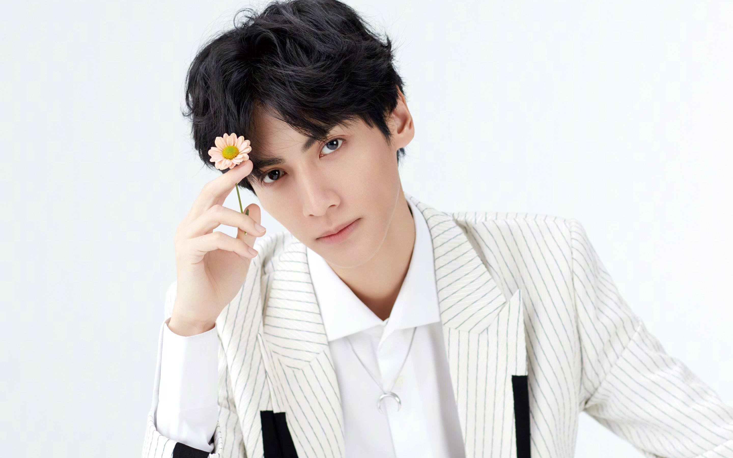 隔空致敬,深圳队粉碎浙江铁壁,利拉德时刻穿越太平洋的绝杀共鸣