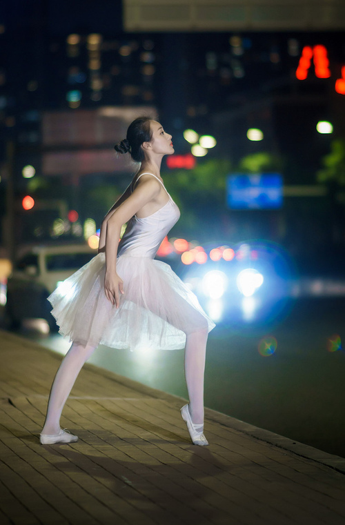 （三选一）